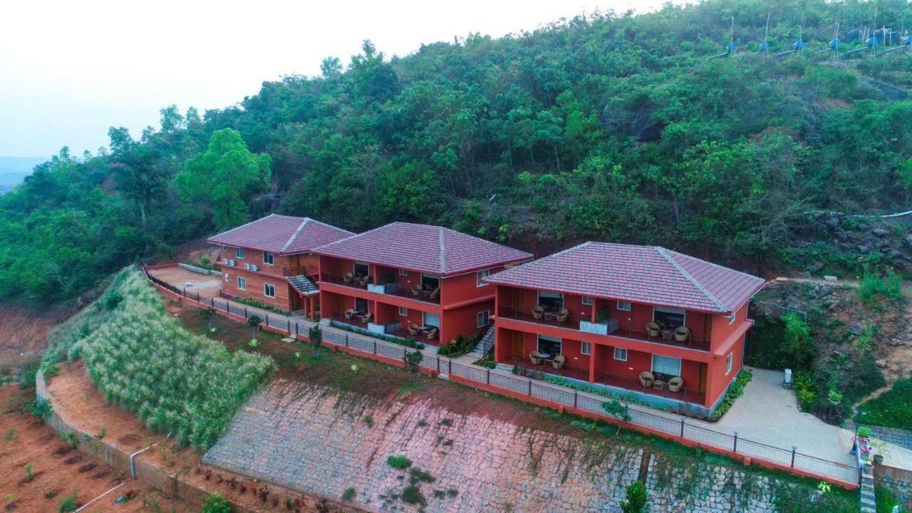 The Estate Resort , Mangalore Mudbidri Dış mekan fotoğraf