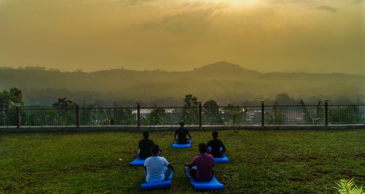 The Estate Resort , Mangalore Mudbidri Dış mekan fotoğraf