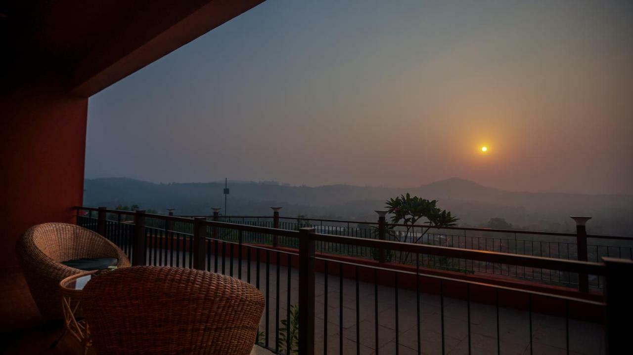 The Estate Resort , Mangalore Mudbidri Dış mekan fotoğraf